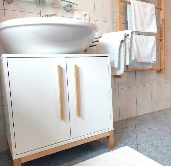 Апартаменты 2 Спальни, Weslhof