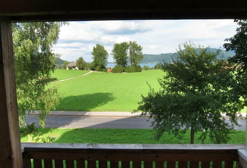 شقة غرفتين, Weslhof