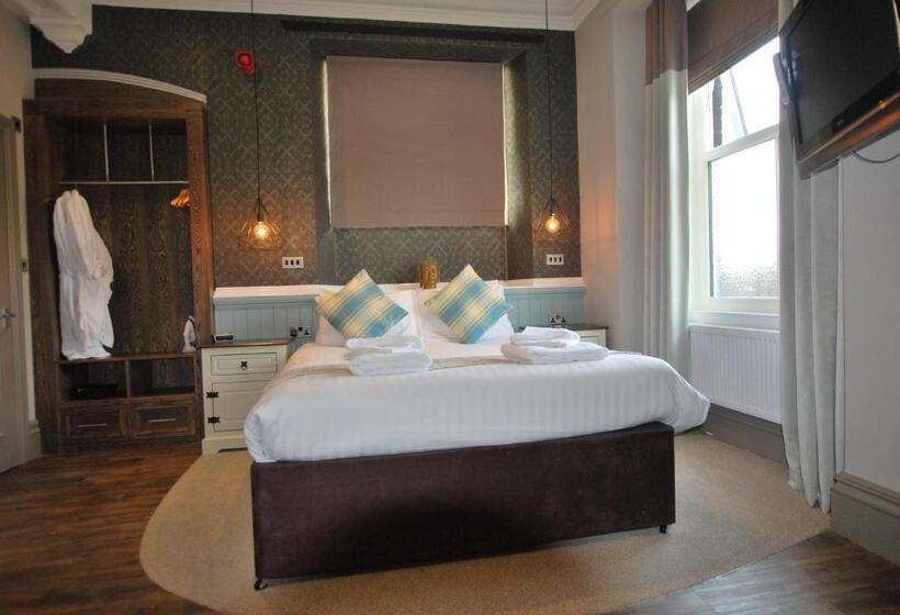 클래식 룸, Ye Olde Fighting Cocks