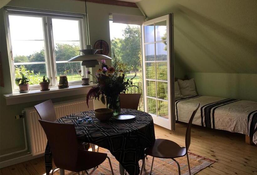 דירת חדר, Hørhaven B&b