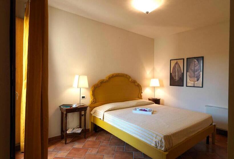 带2个卧室的公寓, Le Corti Del Sole Residence