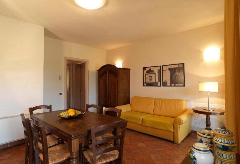 带2个卧室的公寓, Le Corti Del Sole Residence