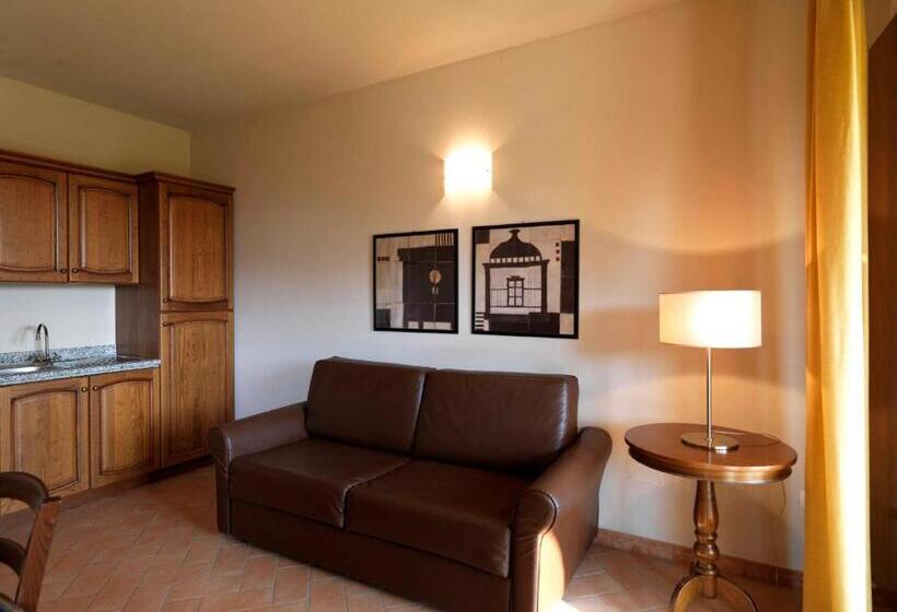 Апартаменты 2 Спальни, Le Corti Del Sole Residence