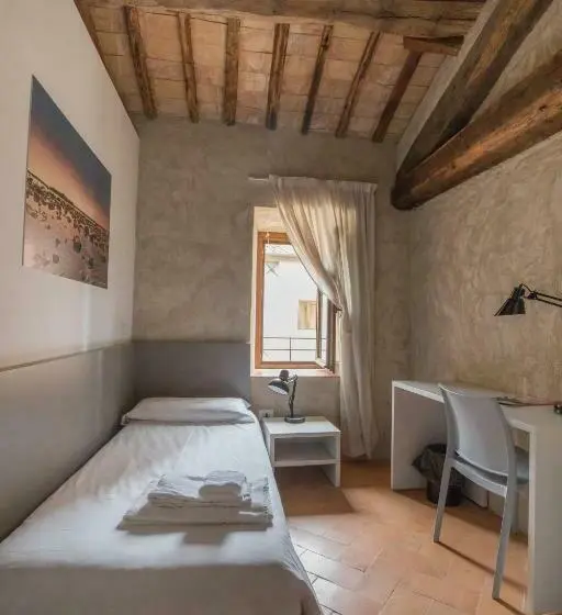 スタンダードシングルルーム, Ostello Del Castello Di Santa Severa