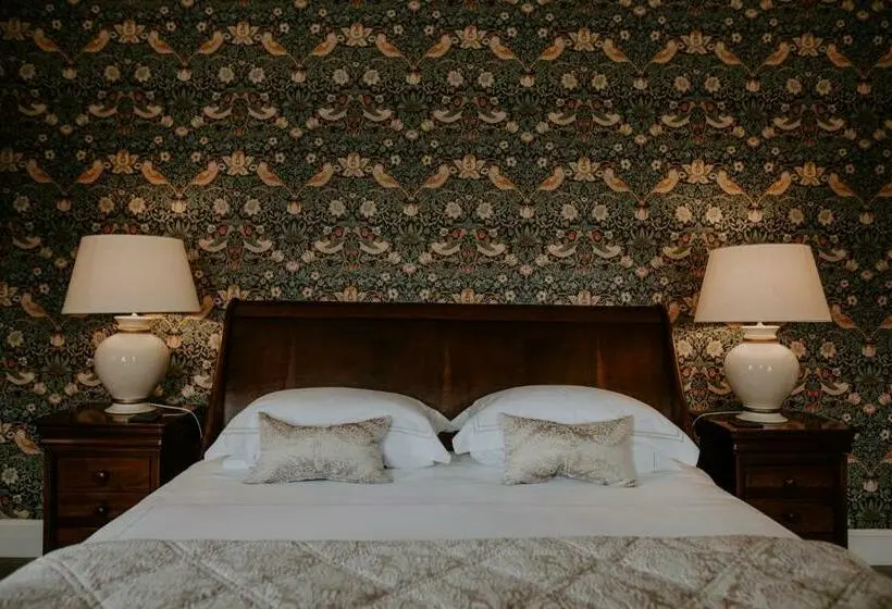 デラックスルーム, Allington Manor