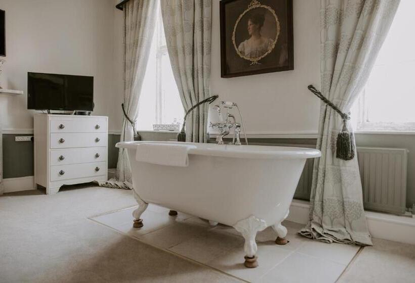 高级大房间, Allington Manor