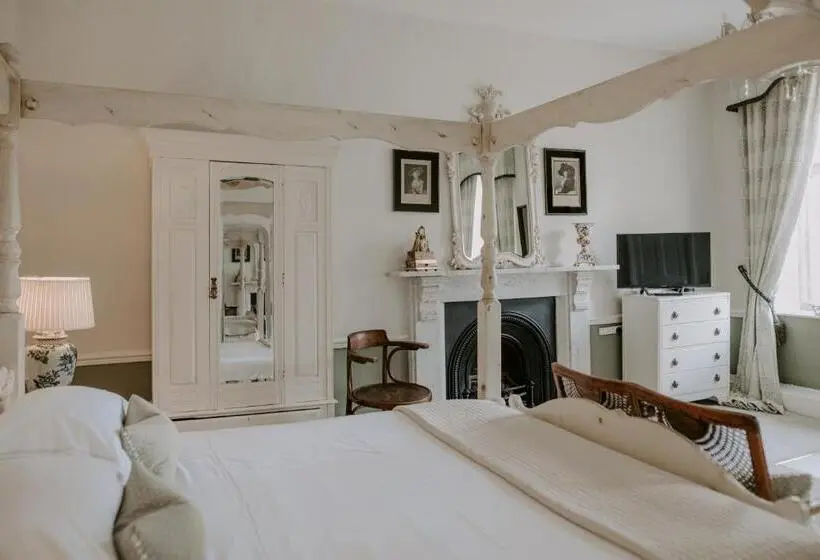 スーペリアールーム, Allington Manor