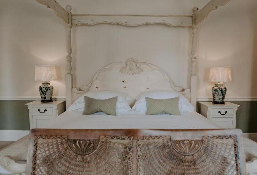 수피리어 룸, Allington Manor