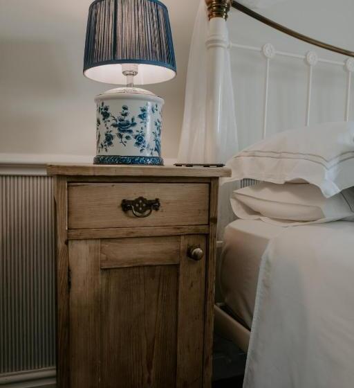 Номер Стандарт Вид на Сад, Allington Manor