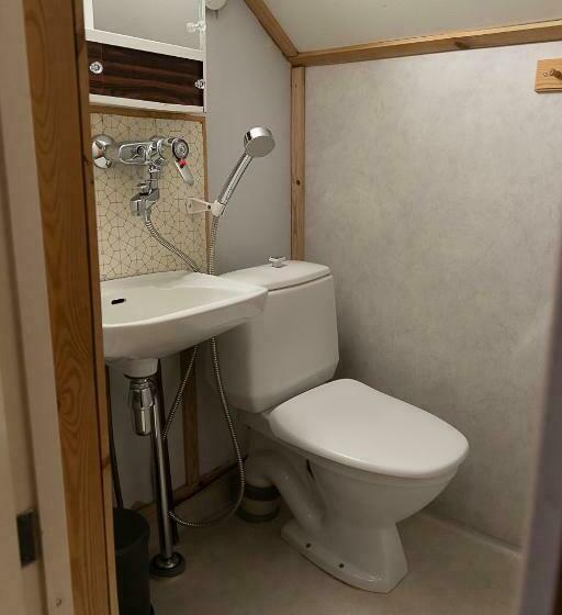 חדר סטנדרט, Aurantola