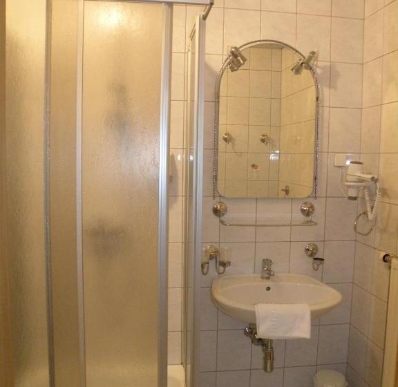 غرفة قياسية, Stiegenwirt