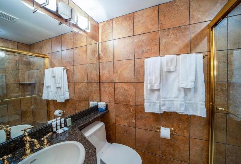 Номер Deluxe Кровать Кинг, The Grand Resort