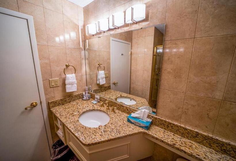 Люкс Кровать Квин, The Grand Resort