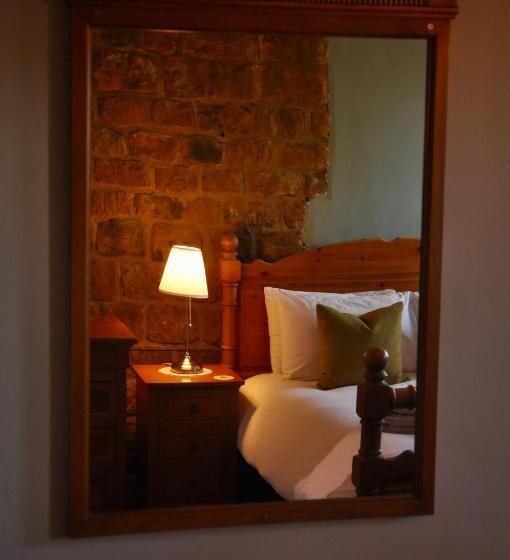 Номер Стандарт, The Hollybush Inn And B&b