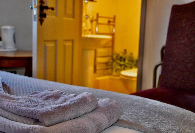 Номер Стандарт, The Hollybush Inn And B&b