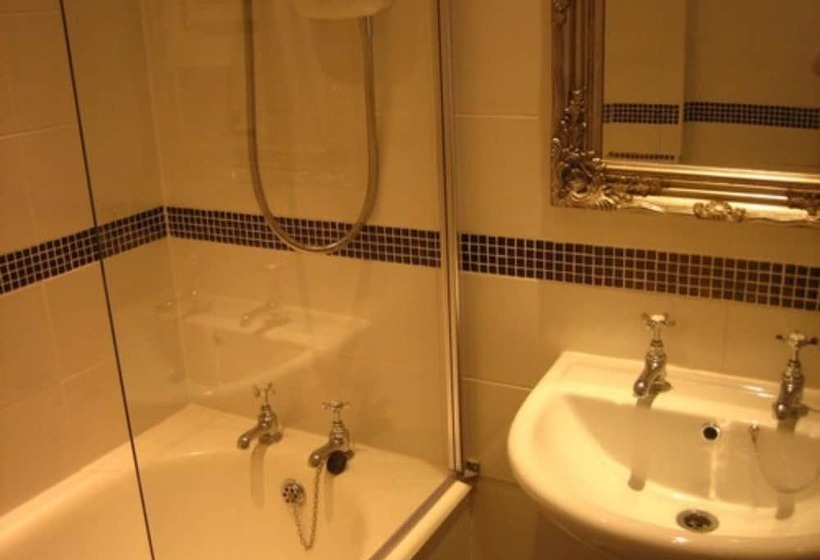 スタンダードルーム, The Oxenham Arms Hotel Devon