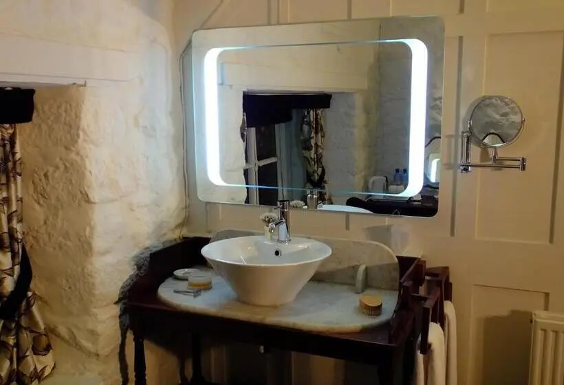 キングサイズベッドのスタンダードルーム, The Oxenham Arms Hotel Devon