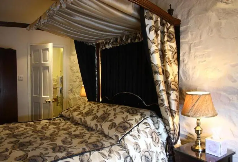 キングサイズベッドのスタンダードルーム, The Oxenham Arms Hotel Devon