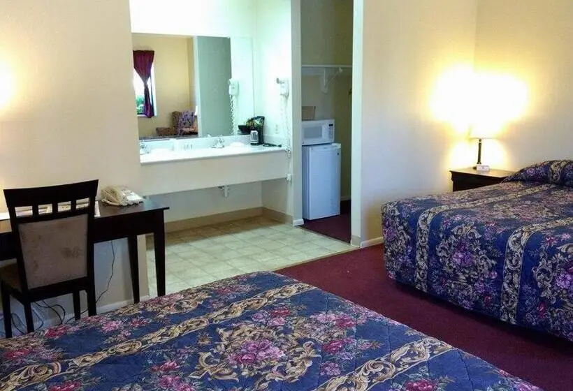 キングサイズベッドのスタンダードルーム, Travelers Motel