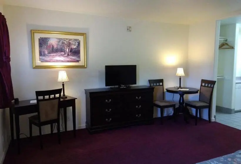 身障者適用キングサイズベッドルーム, Travelers Motel