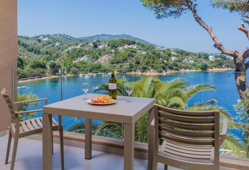 オーシャンビュークラシックルーム, Cape Kanapitsa Hotel & Suites