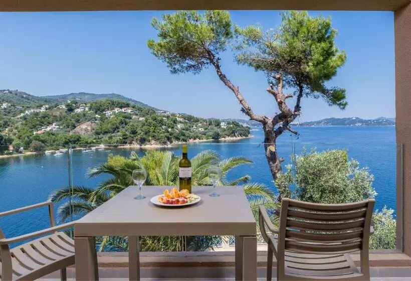 اتاق کلاسیک با چشم‌انداز دریا, Cape Kanapitsa Hotel & Suites