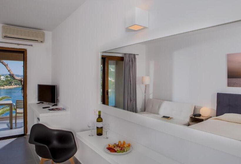 オーシャンビュースーペリアールーム, Cape Kanapitsa Hotel & Suites