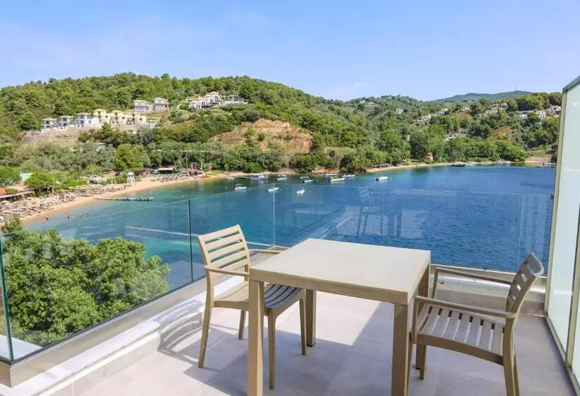 اتاق لوکس با چشم‌انداز دریا, Cape Kanapitsa Hotel & Suites