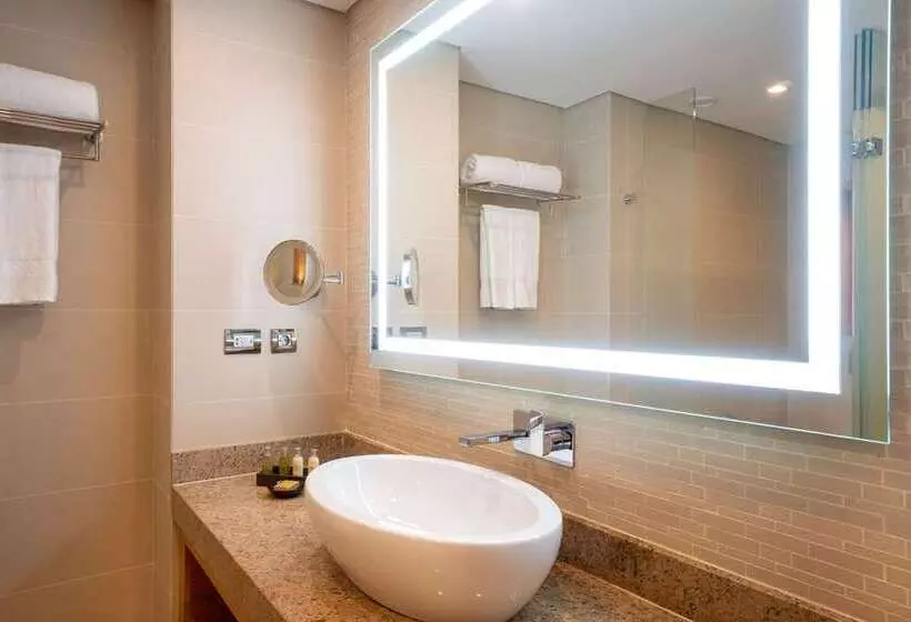 سوئیت دلوکس 2 خوابه, Hilton Niagara Falls/fallsview Hotel & Suites