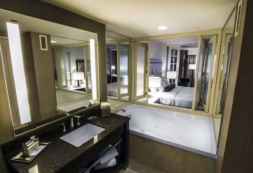 استودیو استاندارد با تخت کینگ, Hilton Niagara Falls/fallsview Hotel & Suites
