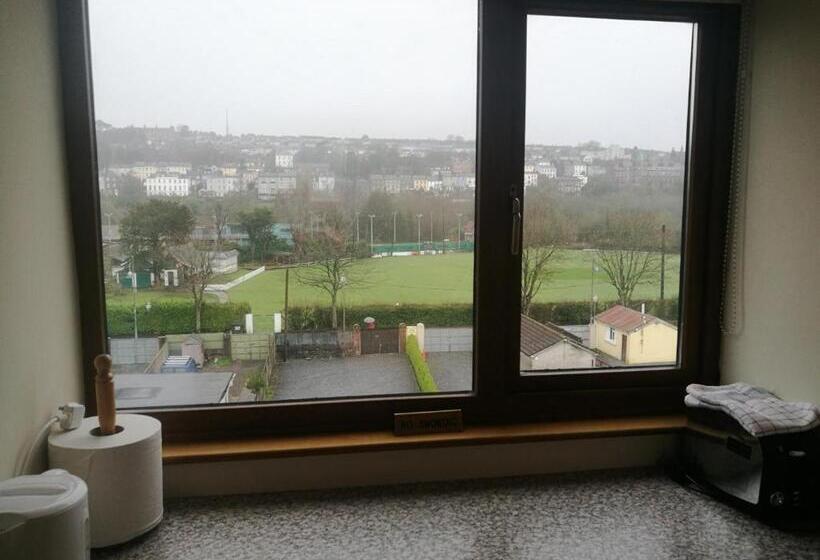 标准工作室, Crawford House  Scholarlee Living Apartments