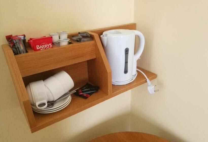 标准三人间, Crawford House  Scholarlee Living Apartments