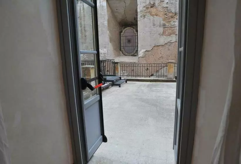 اتاق استاندارد یک نفره, Domus Sessoriana