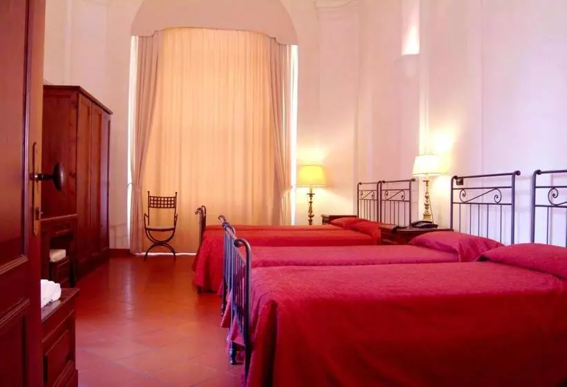 اتاق استاندارد چهار تخته, Domus Sessoriana