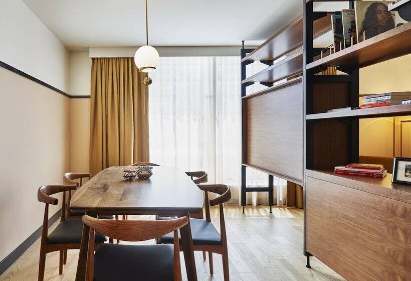 Полулюкс, Eaton Dc