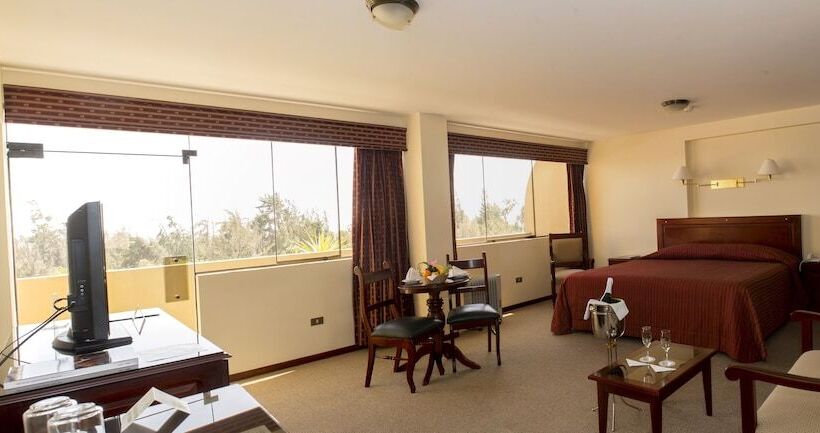 スイート, El Cabildo