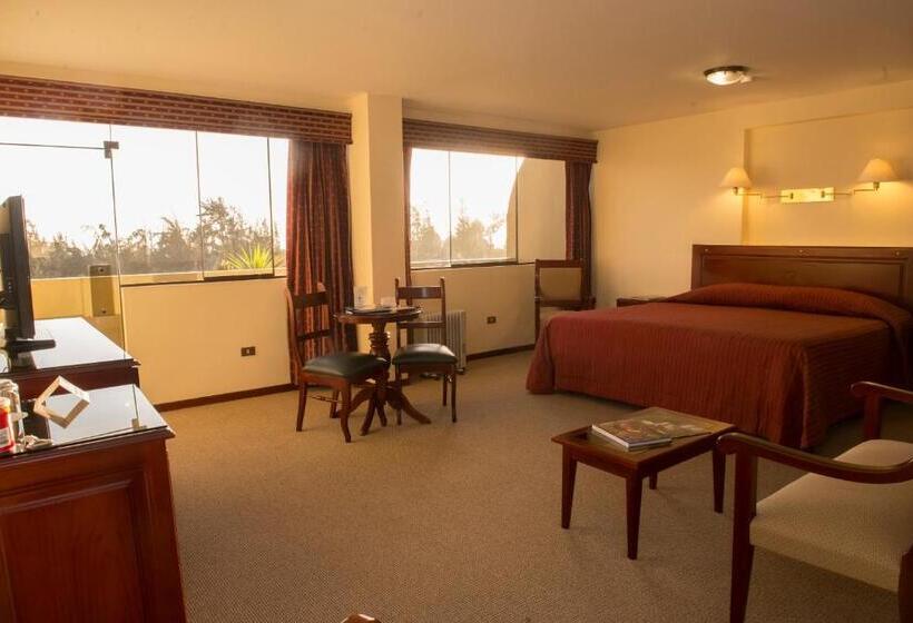 デラックススイート, El Cabildo