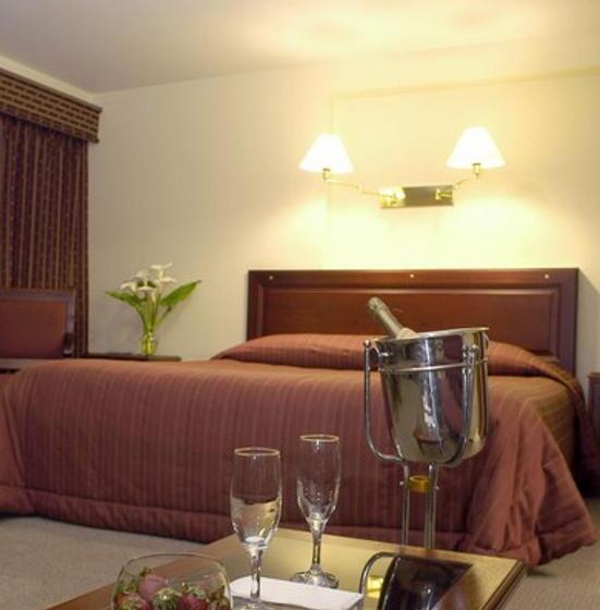 デラックススイート, El Cabildo