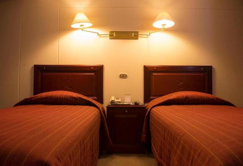 スタンダードシングルルーム, El Cabildo