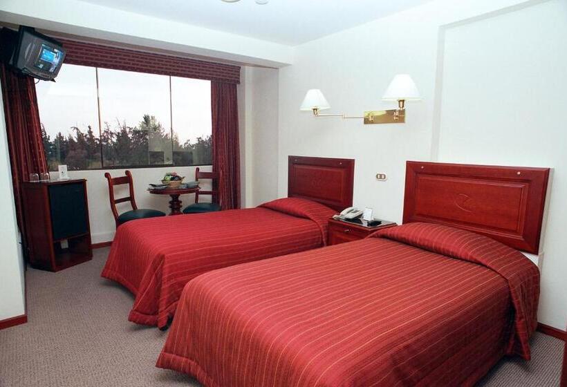 スタンダードルーム, El Cabildo