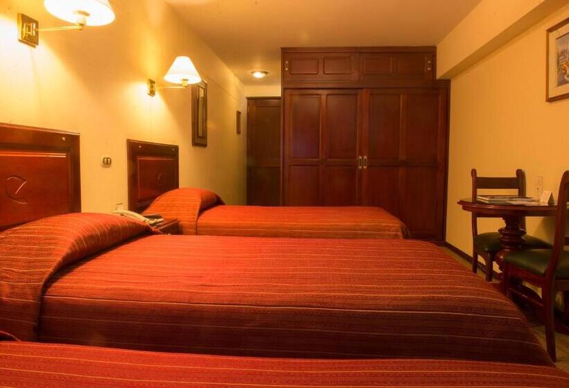 スタンダードトリプルルーム, El Cabildo