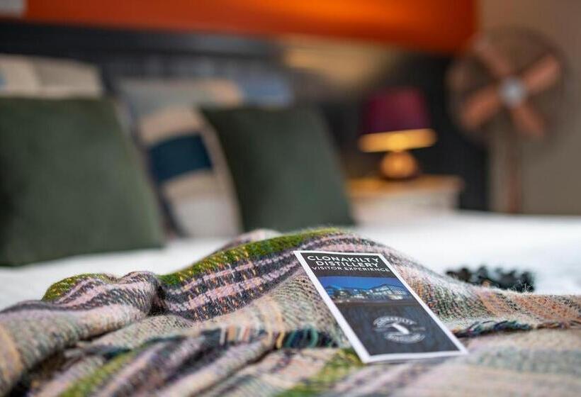 スタンダードルーム, Emmet