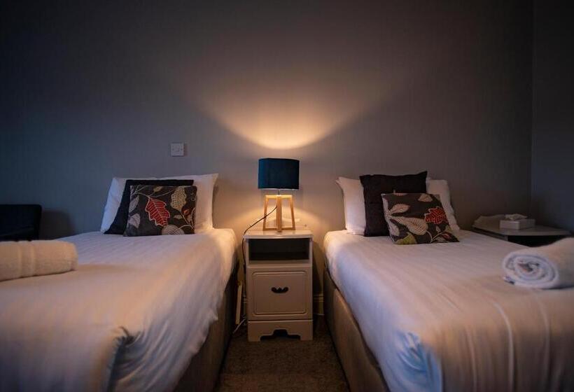 ファミリールーム, Emmet