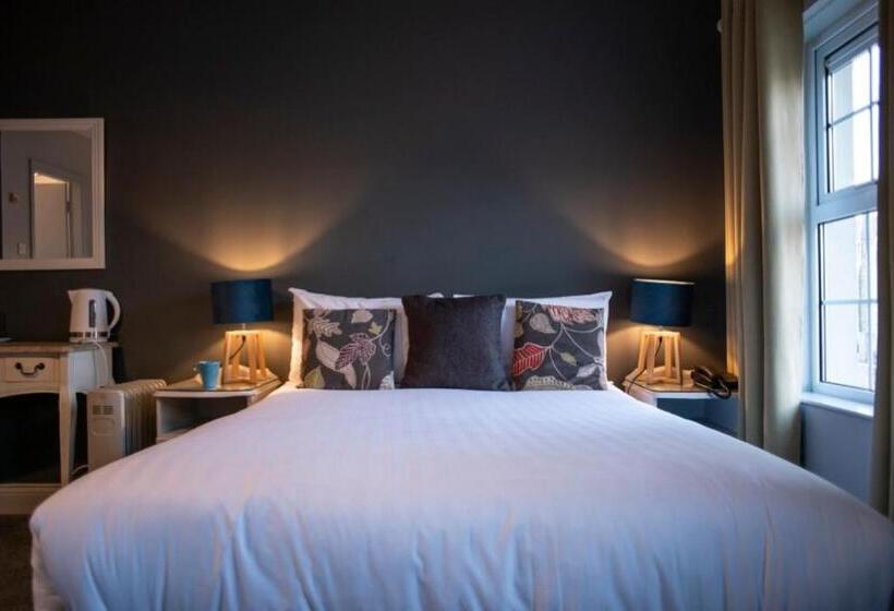 ファミリールーム, Emmet