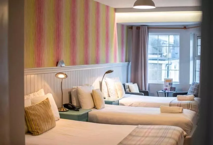 Habitación Triple Estándar, Emmet