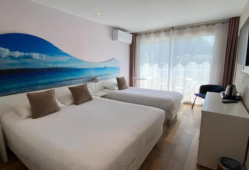 带阳台的三人标准间, Europe