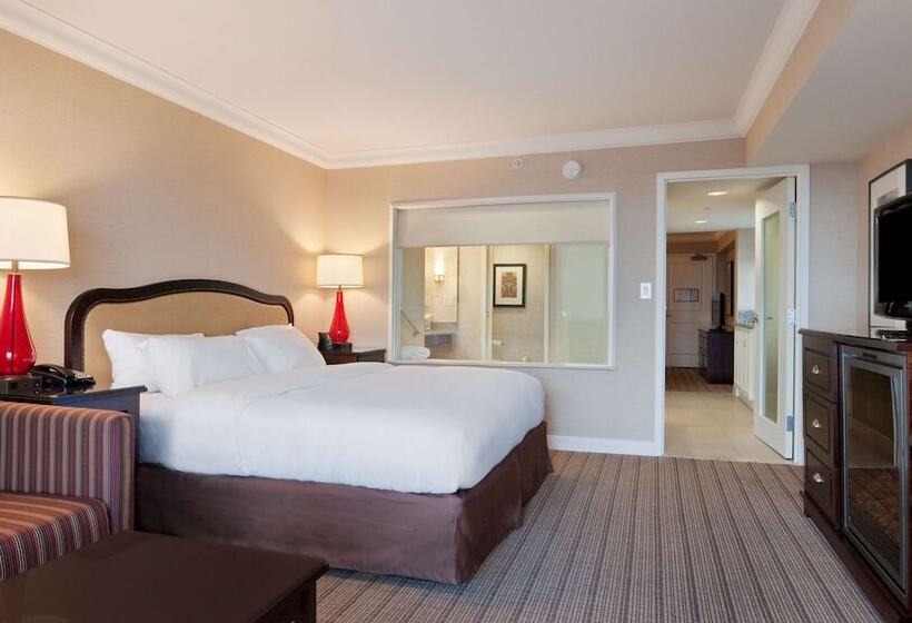 景色の見えるダブルベッドスタンダードルーム, Hilton Niagara Falls/fallsview Hotel & Suites