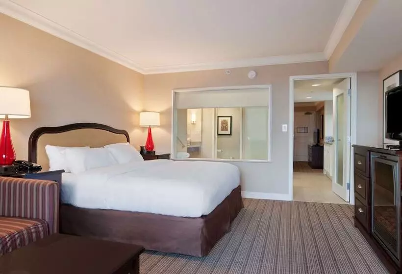 اتاق عادی با تخت دوبل, Hilton Niagara Falls/fallsview Hotel & Suites