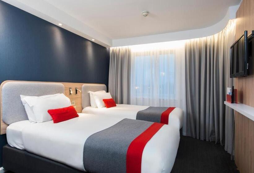 Номер Стандарт, Holiday Inn Express Edinburgh   Leith Waterfront, An Ihg