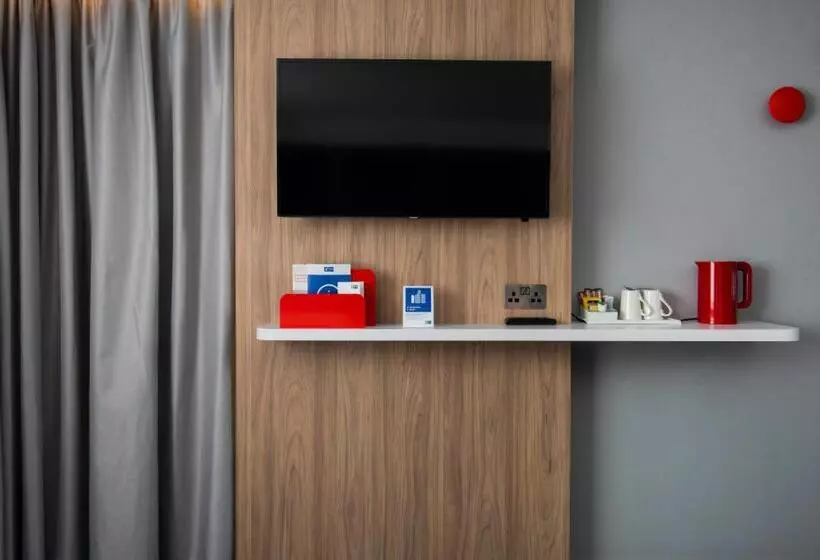 身障者適用スタンダードルーム, Holiday Inn Express Edinburgh   Leith Waterfront, An Ihg